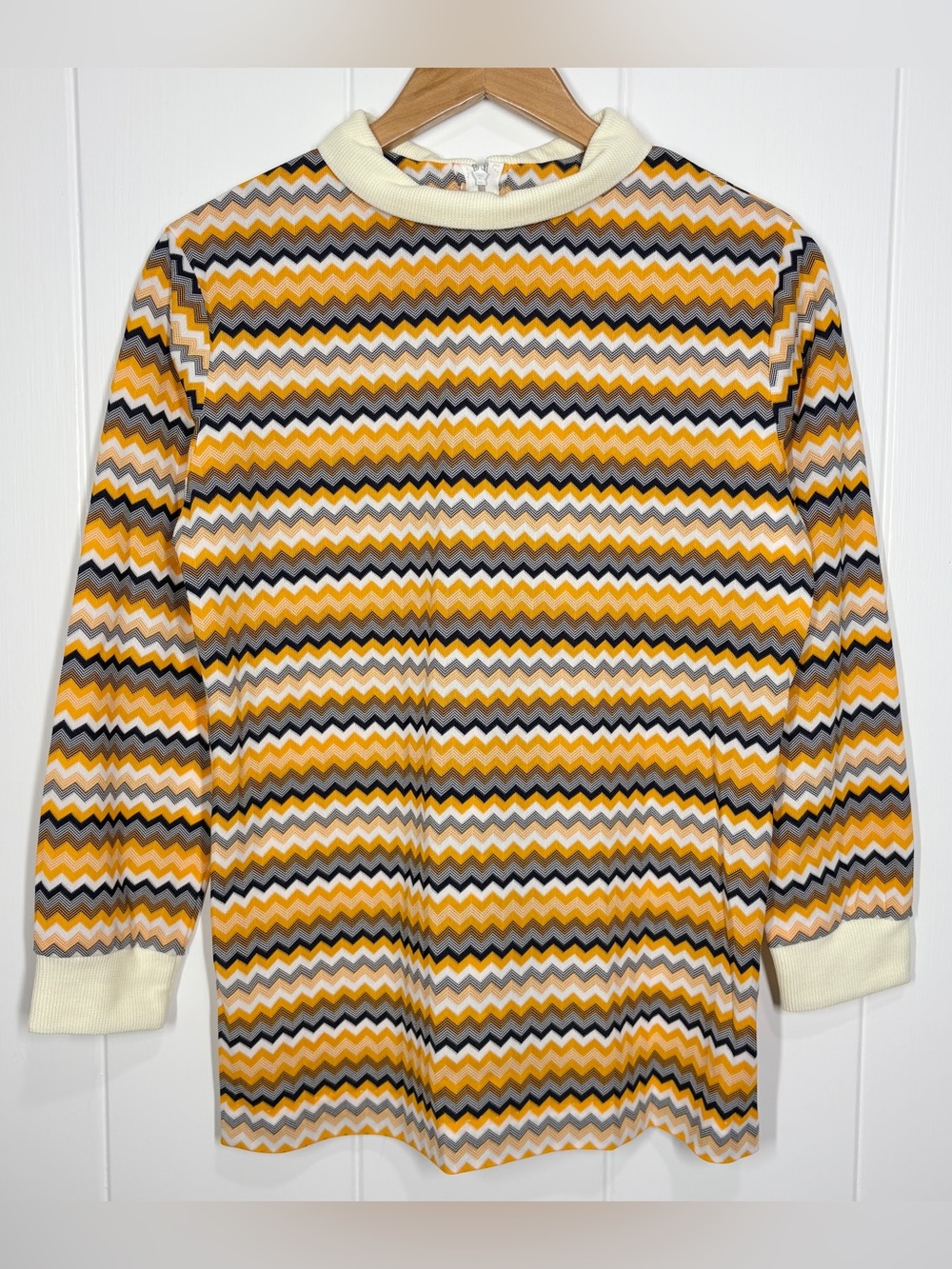 70s Hand Made Womens Vintage Zig Zag Mock Collar Top Blouse Yellow Size Medium